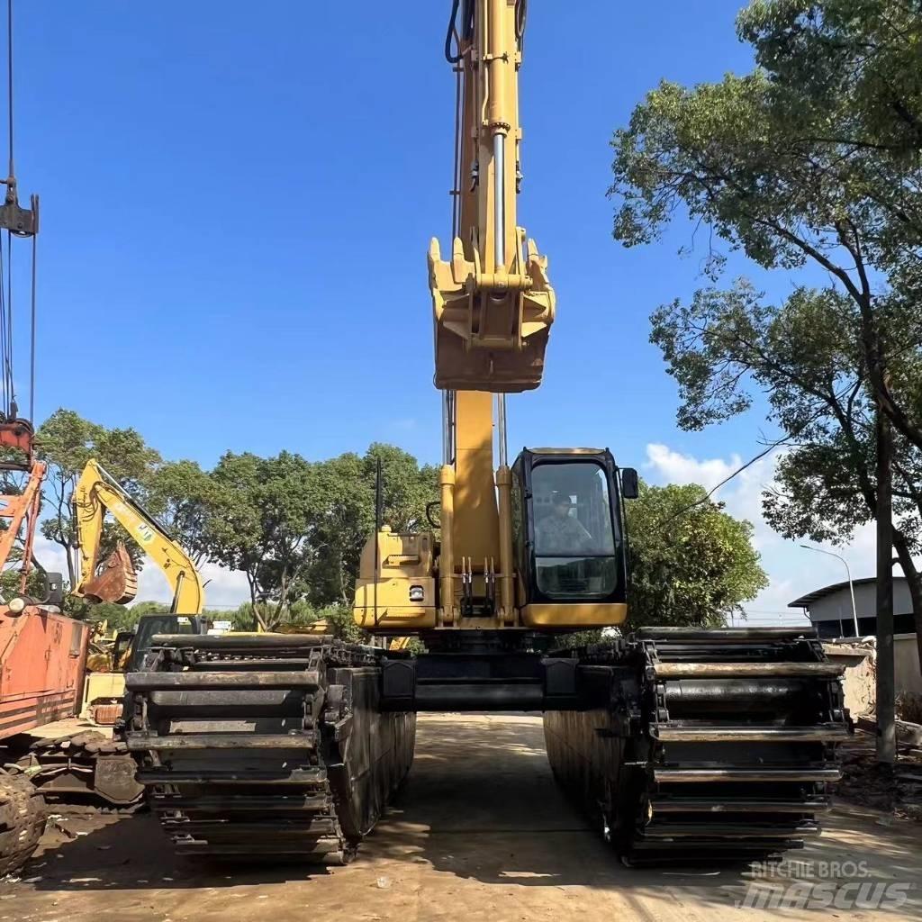 CAT 320 C Amfibiska grävmaskiner