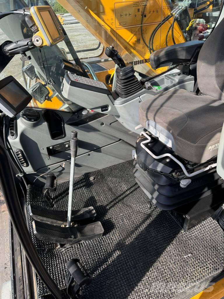 Liebherr R 936 LC Bandgrävare