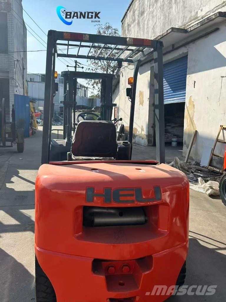 Heli CPCD 35 Dieselmotviktstruckar