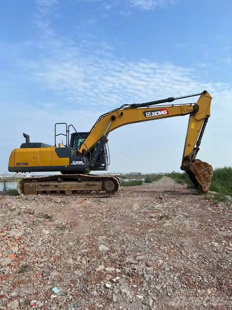 XCMG XE200DA Bandgrävare