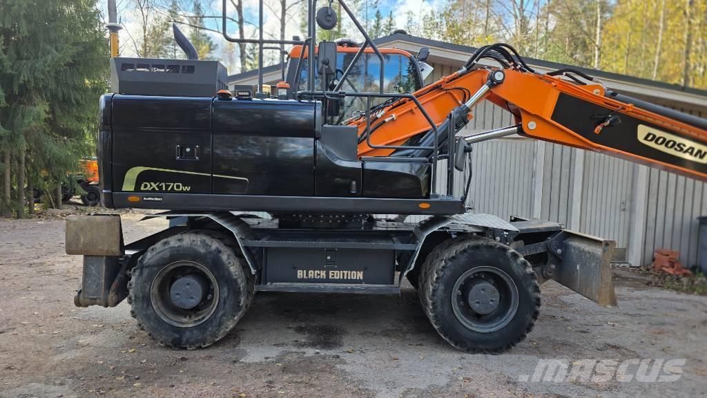 Doosan DX 170 W Hjulgrävare