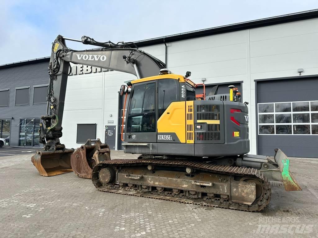 Volvo ECR 235 E LC Bandgrävare