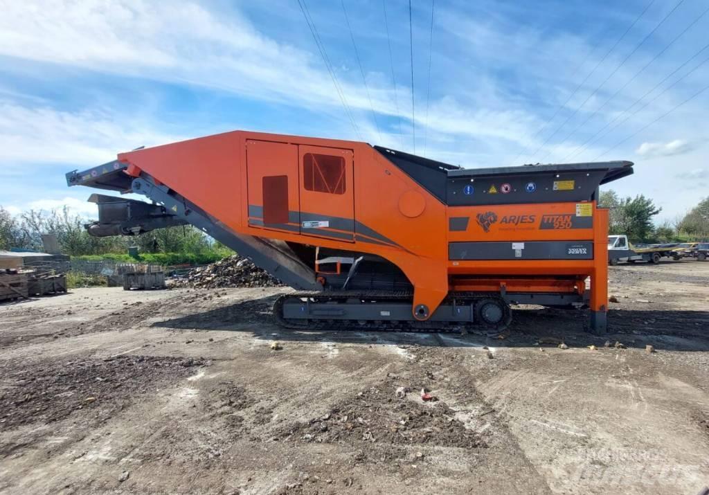 Arjes Titan 950 Krossar för Entreprenad