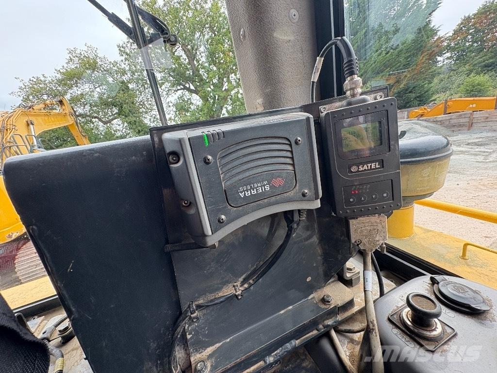 Komatsu D65PXI-18 Bandschaktare