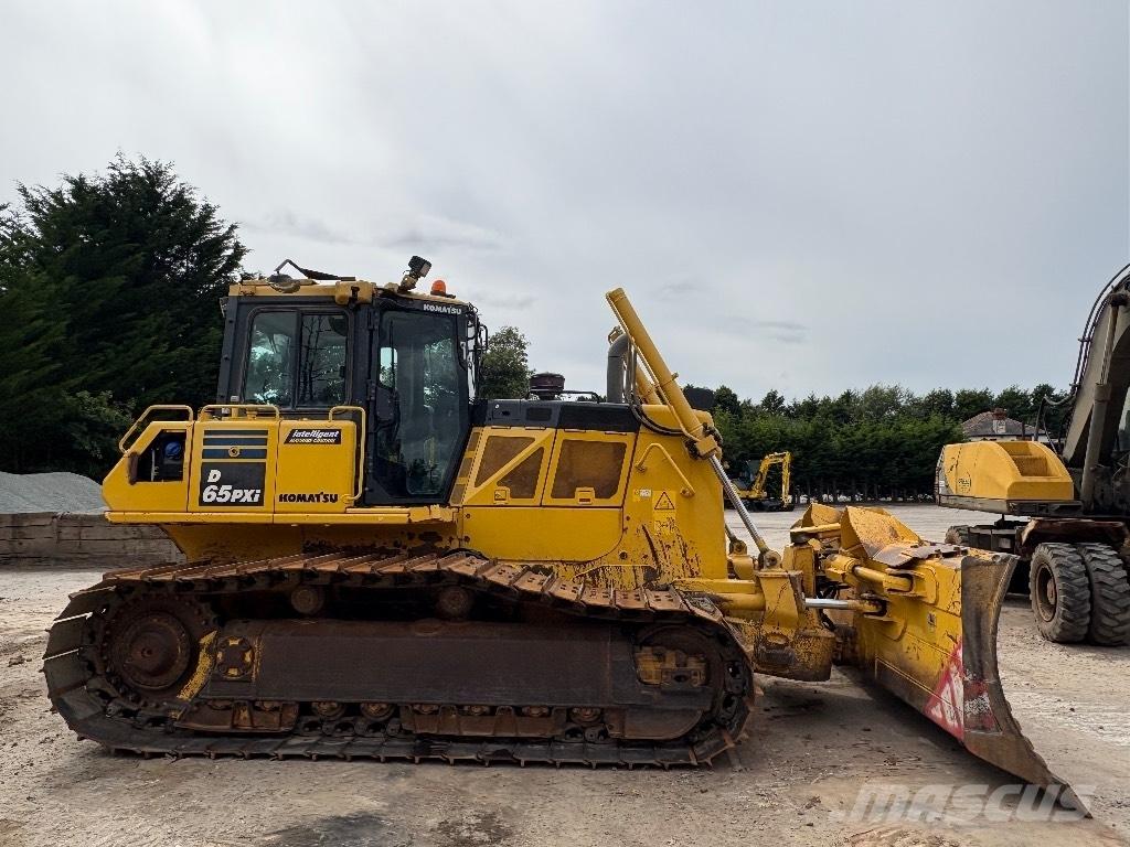 Komatsu D65PXI-18 Bandschaktare