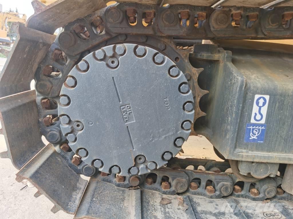 Komatsu PC 220-7 Bandgrävare