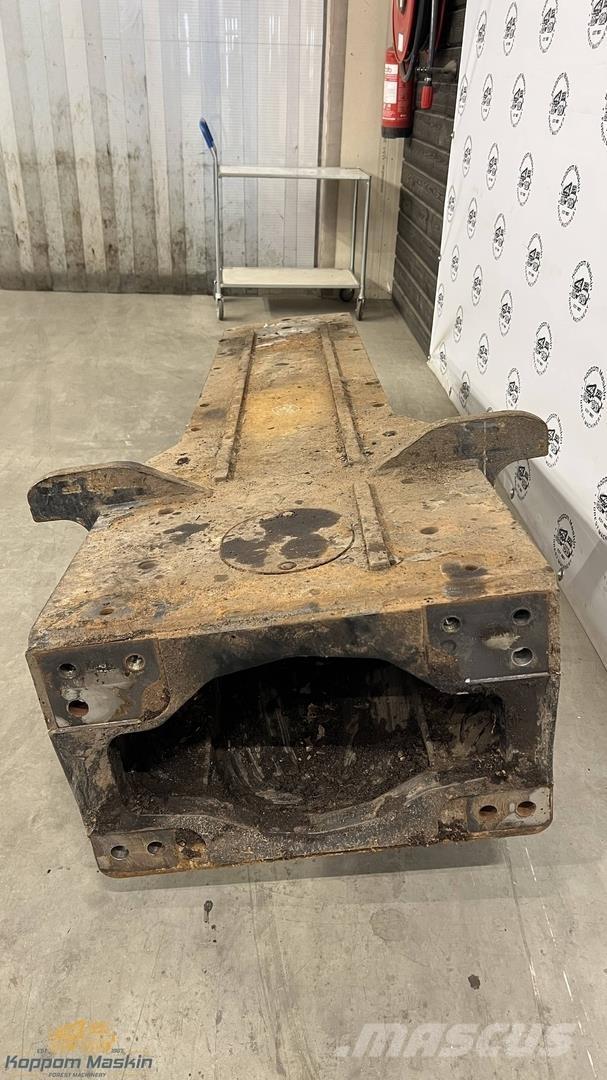 Komatsu 845 Redskap till skogsmaskiner