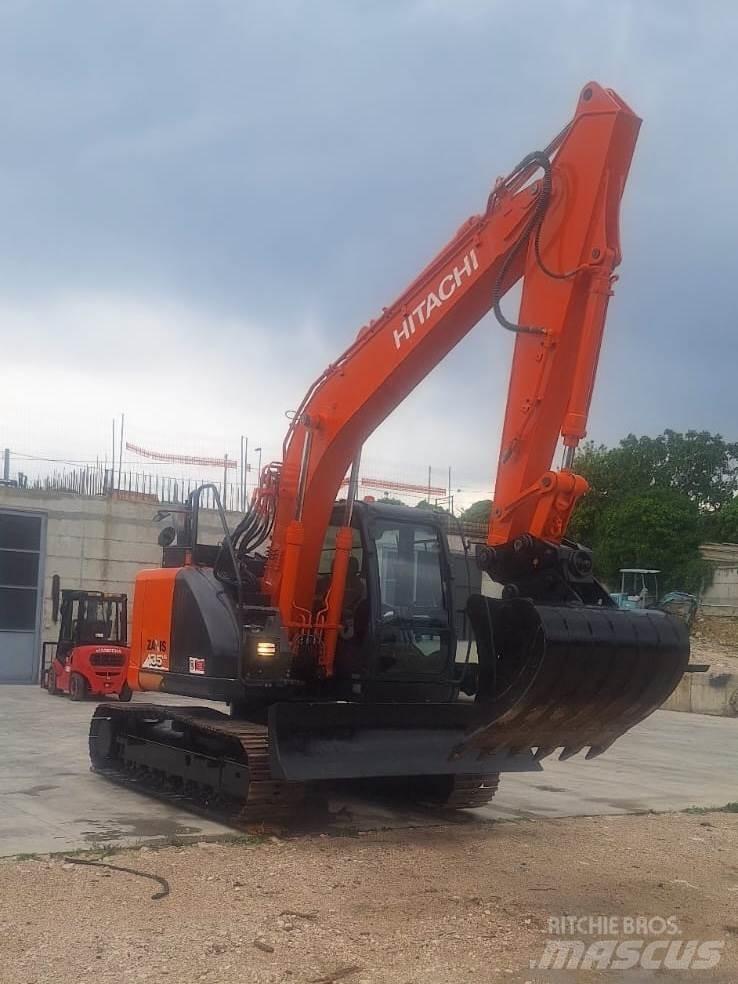 Hitachi ZX135US-6 Specialgrävmaskiner