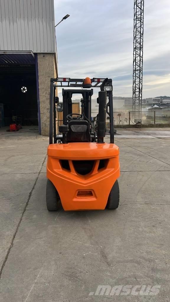 Doosan D 30 G Dieselmotviktstruckar