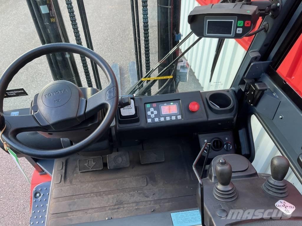 Toyota 8FBMT35 Elmotviktstruckar