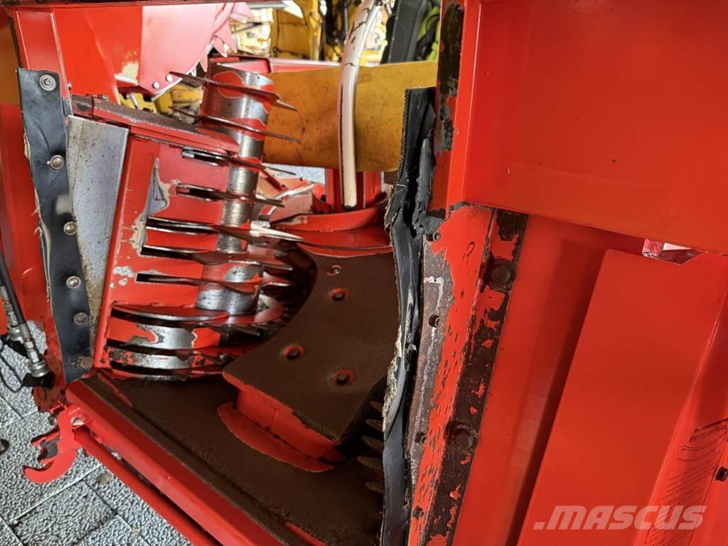 Kemper 345. Champion Självgående fälthackar