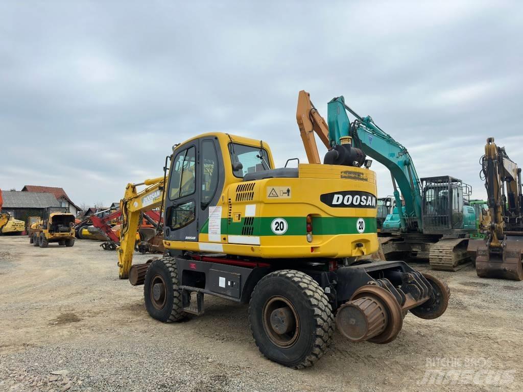 Doosan DX 160 WR Hjulgrävare
