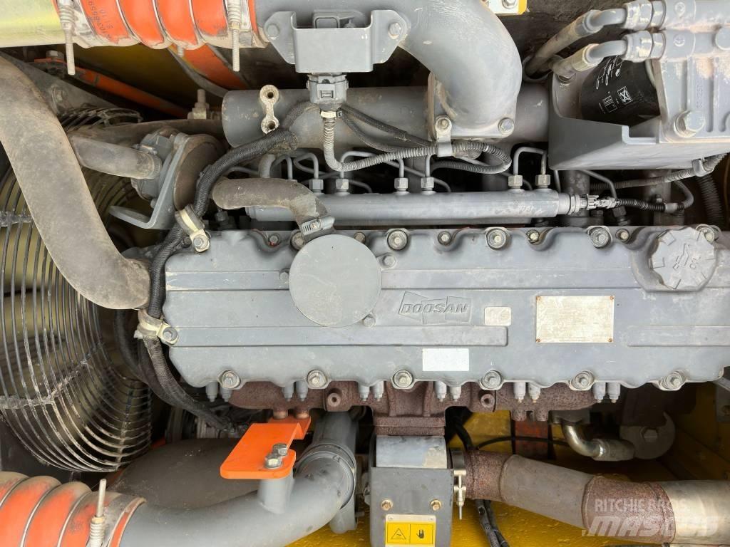 Doosan DX 160 WR Hjulgrävare