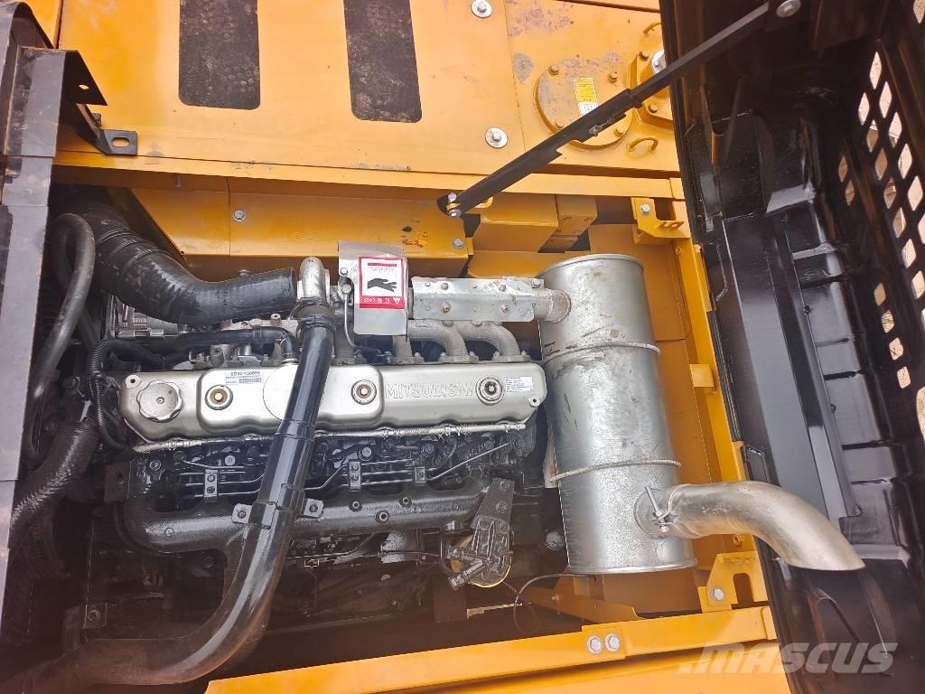 Sany SY 215 C Bandgrävare