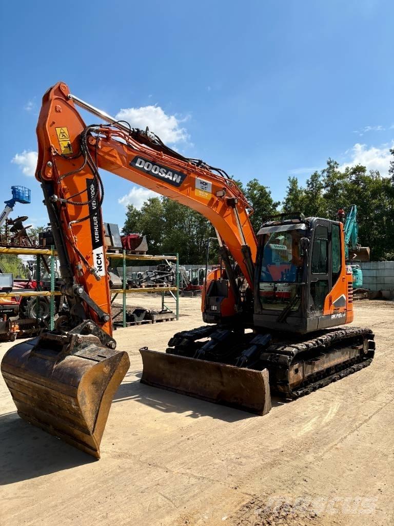 Doosan DX 140 LCR Bandgrävare
