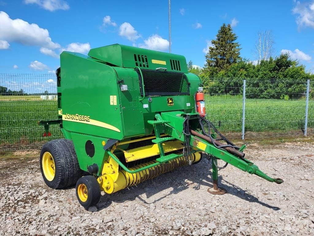 John Deere 578 Rundbalspressar