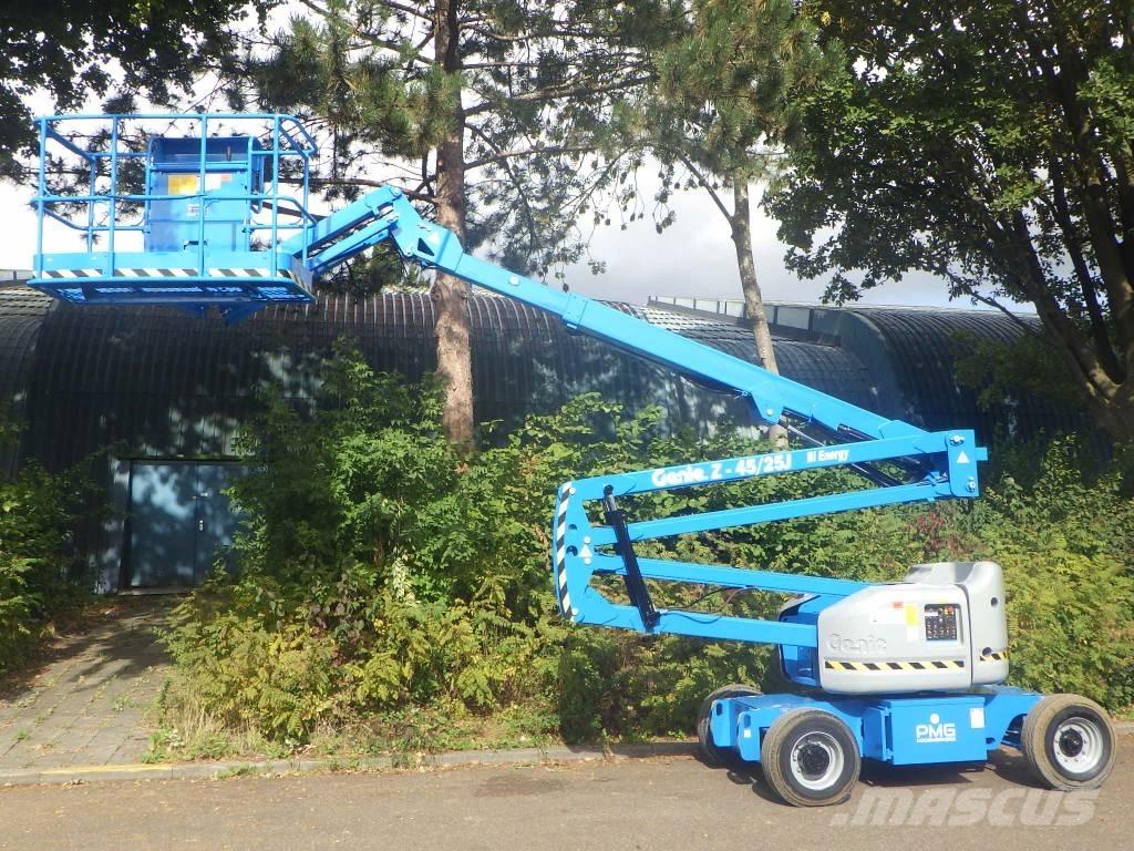 Genie Z45/25JBI Bomliftar