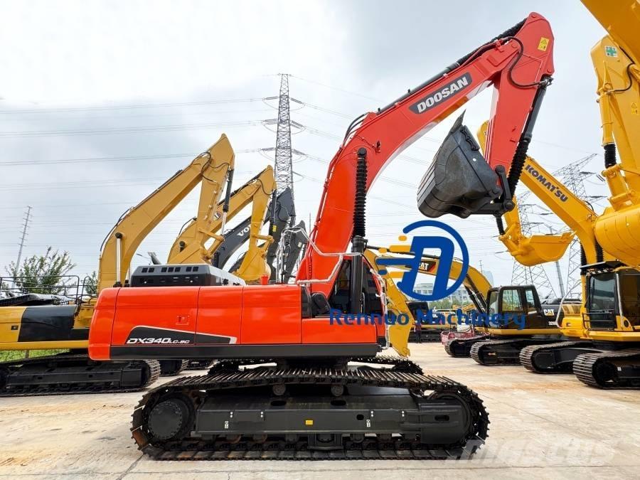 Doosan DX 340 Bandgrävare