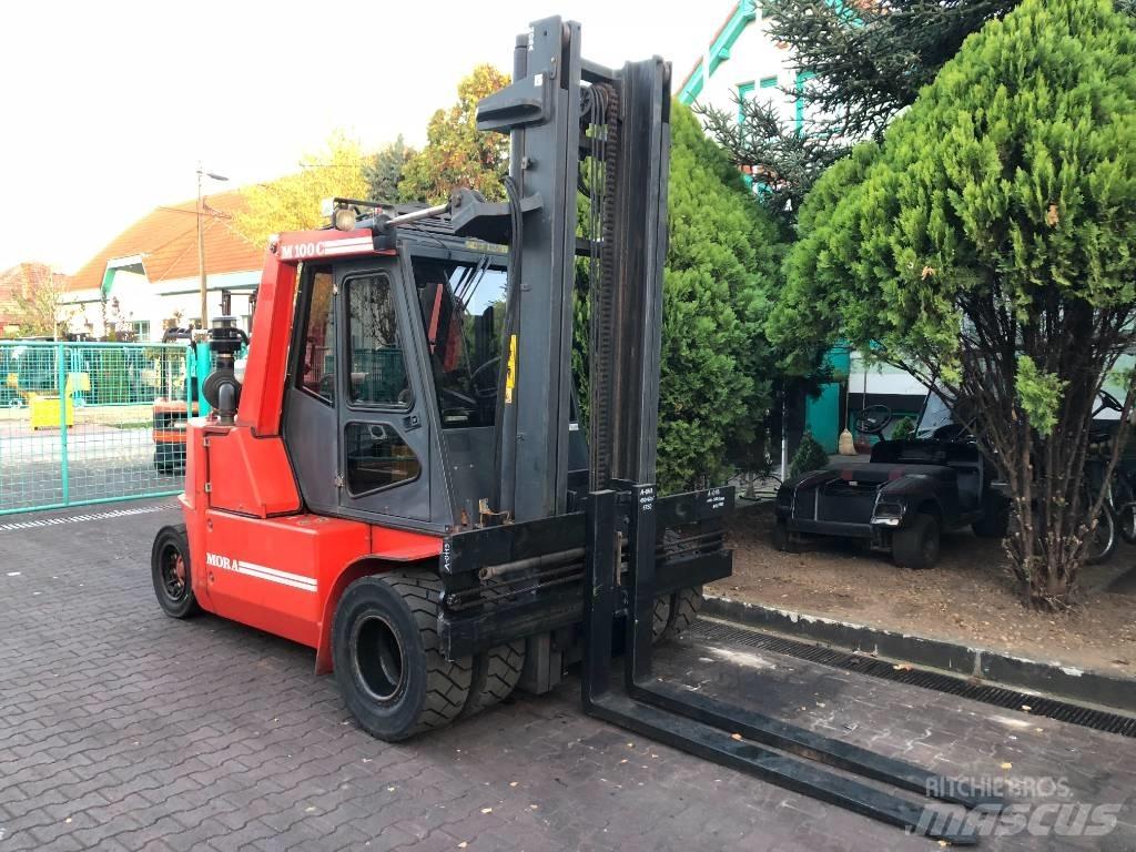 Mora M100C V-3100 Gasolmotviktstruckar