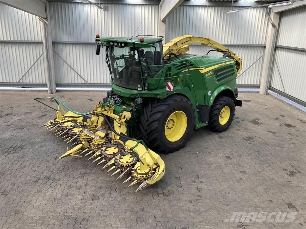 John Deere 8300 Självgående fälthackar
