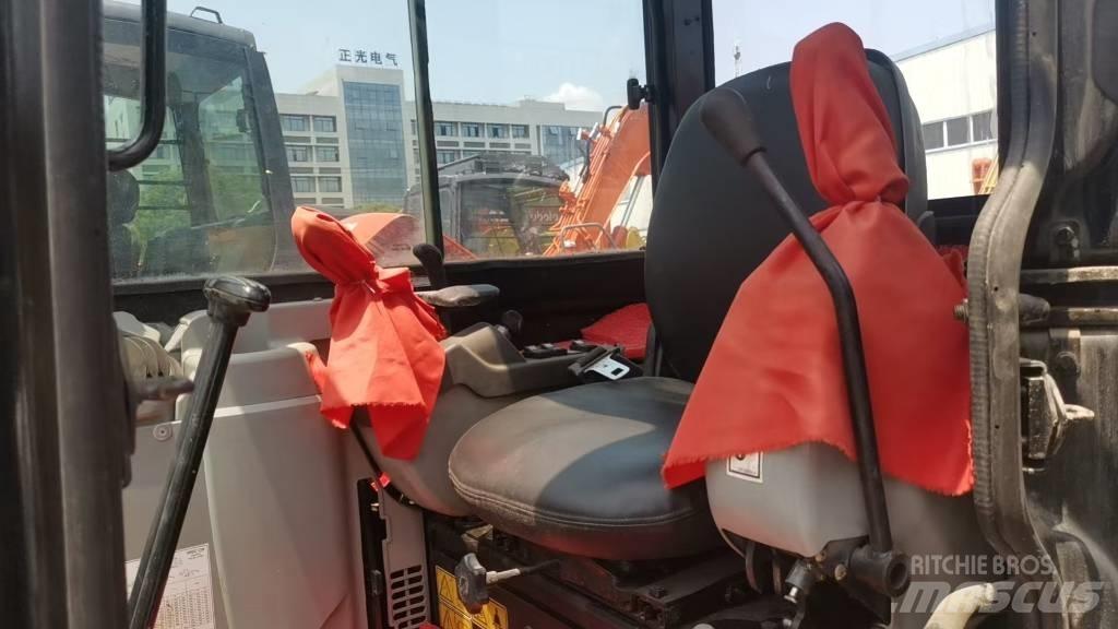 CAT 305 C CR Minigrävare < 7t