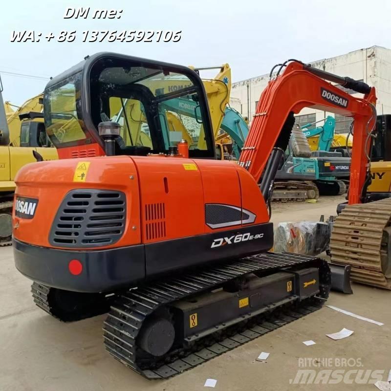 Doosan DX60 Bandgrävare