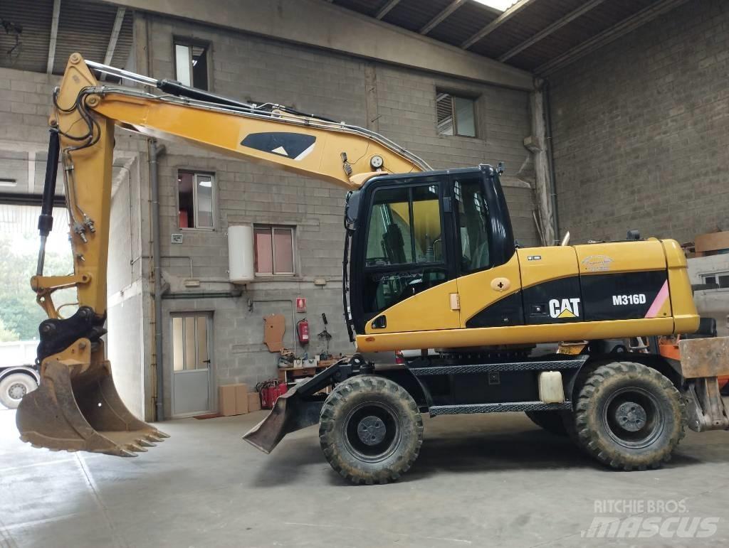 CAT M 316 D Hjulgrävare