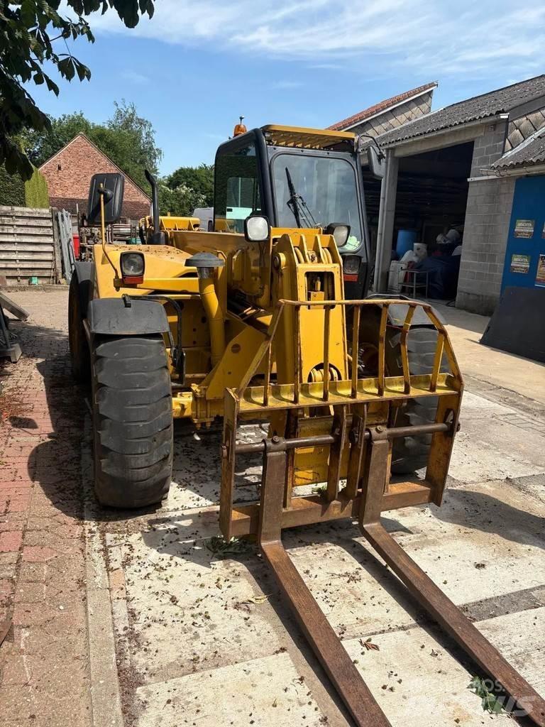 CAT TH62 Redskapsbärare för lantbruk