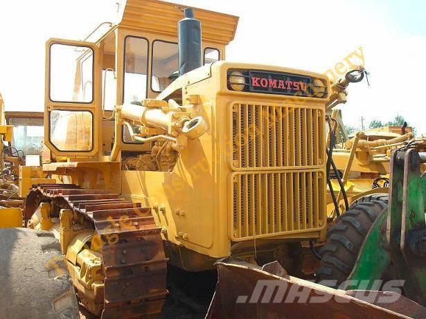 Komatsu D 155a-1 Bandschaktare