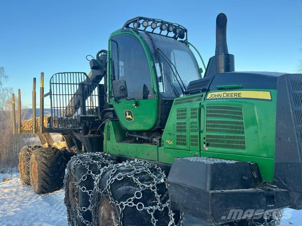 John Deere 1110 G Skotare