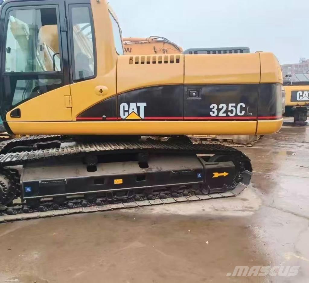 CAT 325 C Bandgrävare