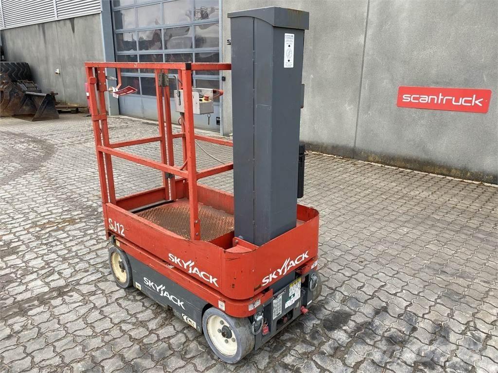 SkyJack SJ12 Personhissar och andra hissar