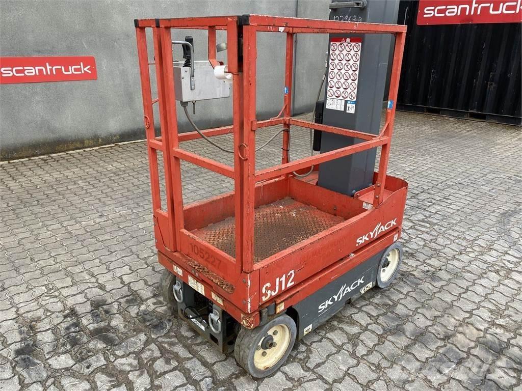 SkyJack SJ12 Personhissar och andra hissar