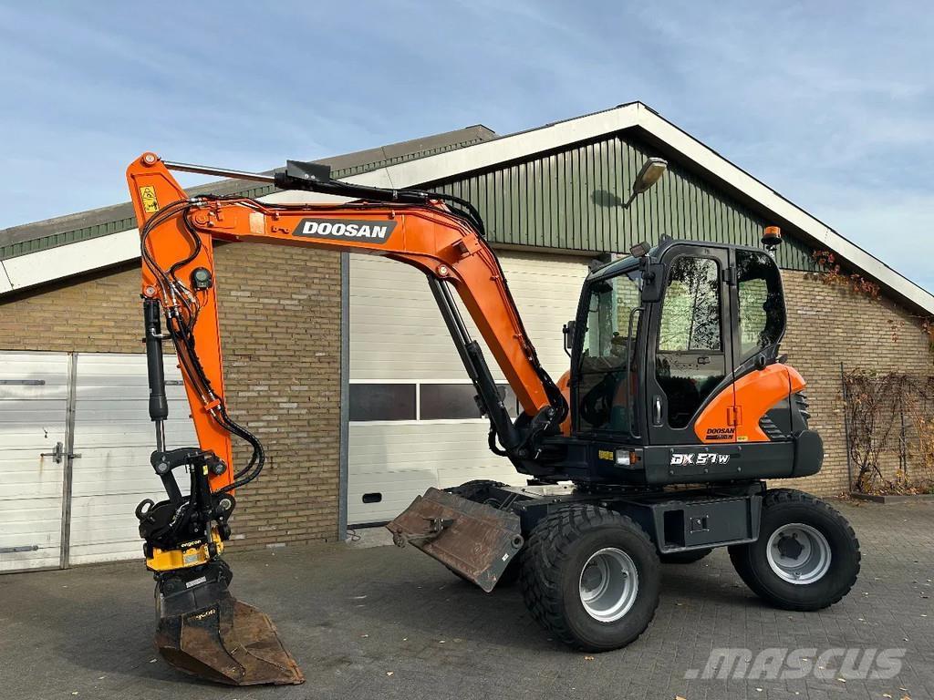 Doosan DX57W-7 Hjulgrävare