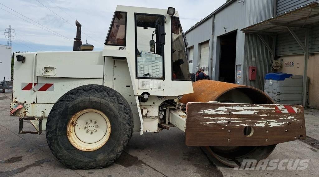 CAT CS583 C Envalsvältar
