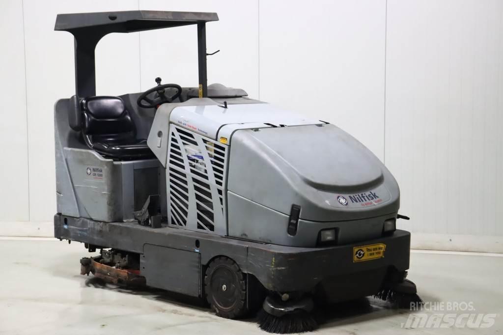 Nilfisk CR1200 Sopmaskiner