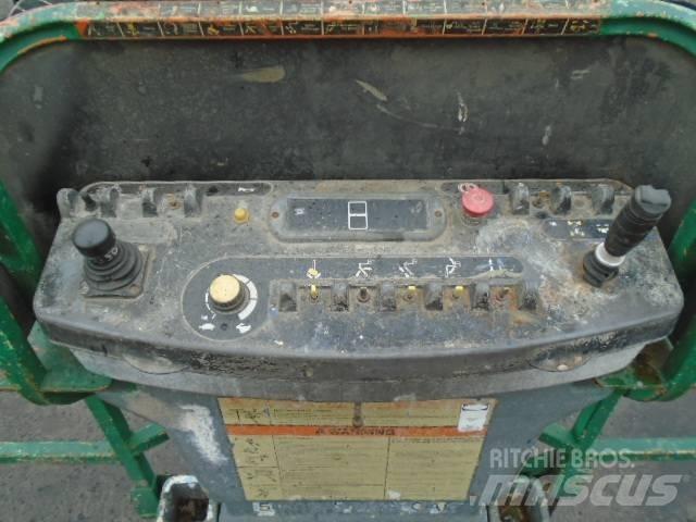 JLG 600 AJ Bomliftar