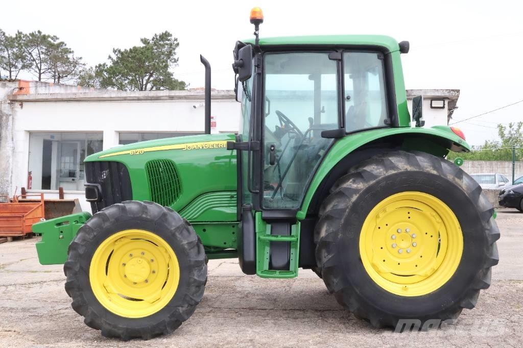John Deere 6120 Traktorer