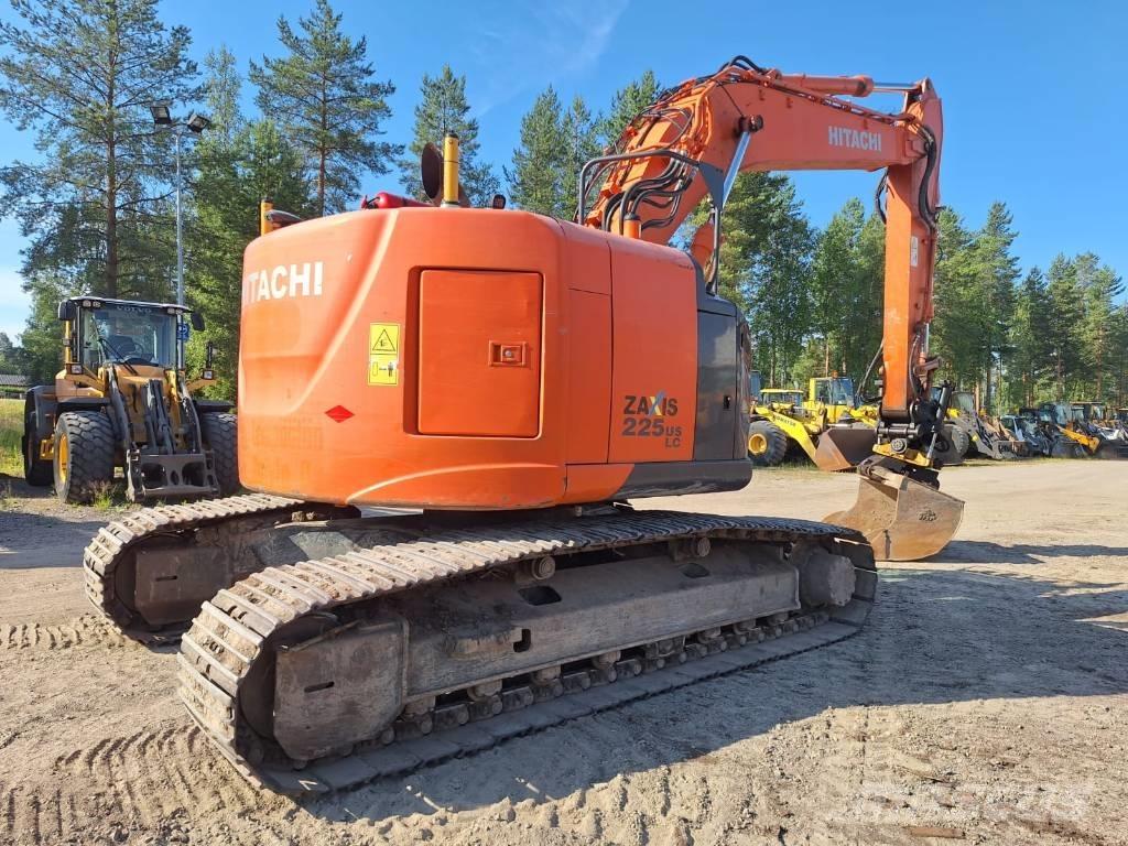 Hitachi ZX225USLC-5 Bandgrävare