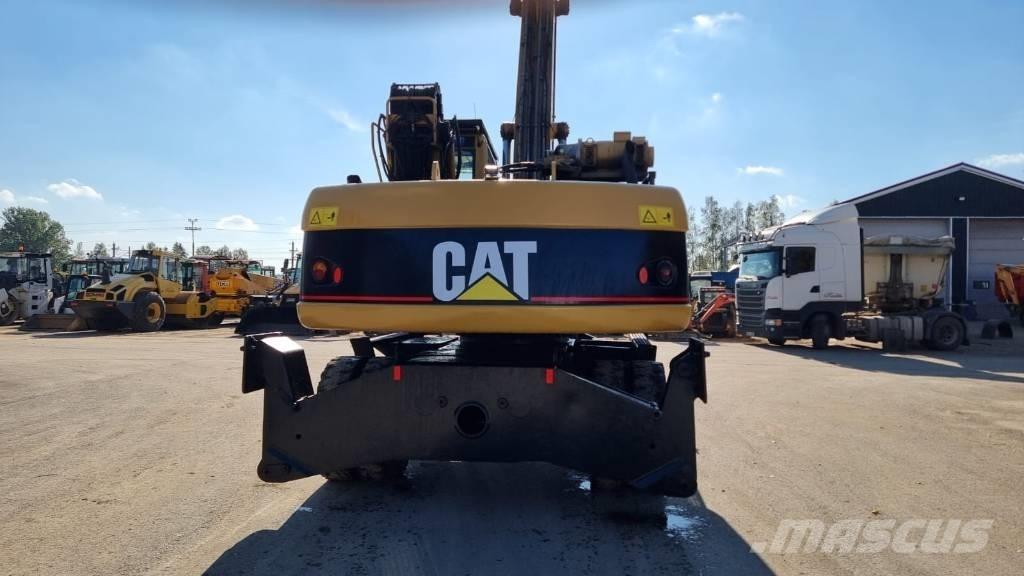 CAT M 322 C MH Avfalls / industri hantering