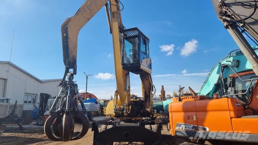 CAT M 322 C MH Avfalls / industri hantering