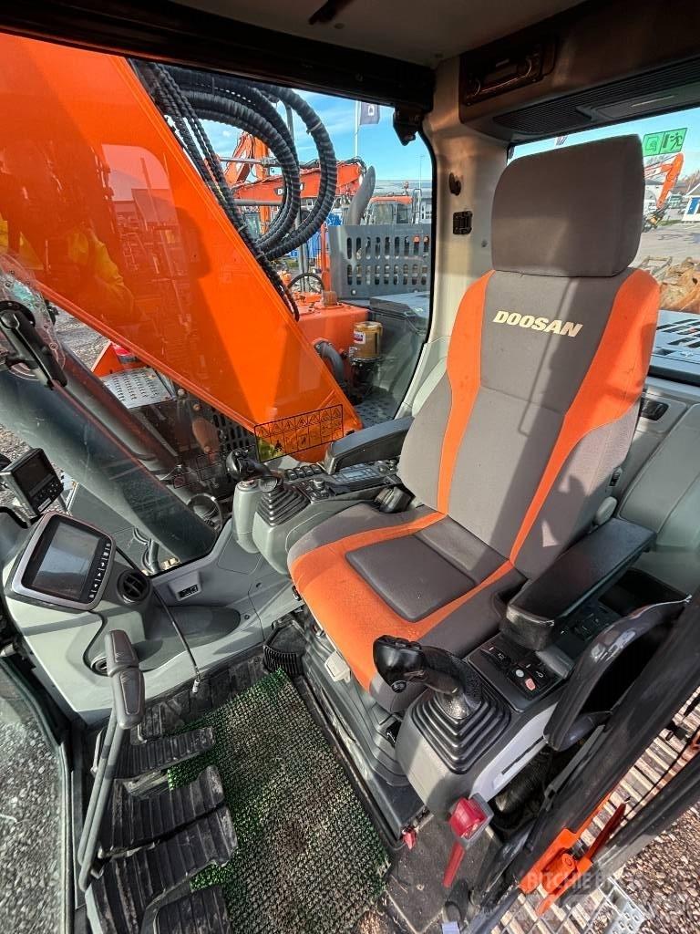 Doosan 235 LCR Bandgrävare