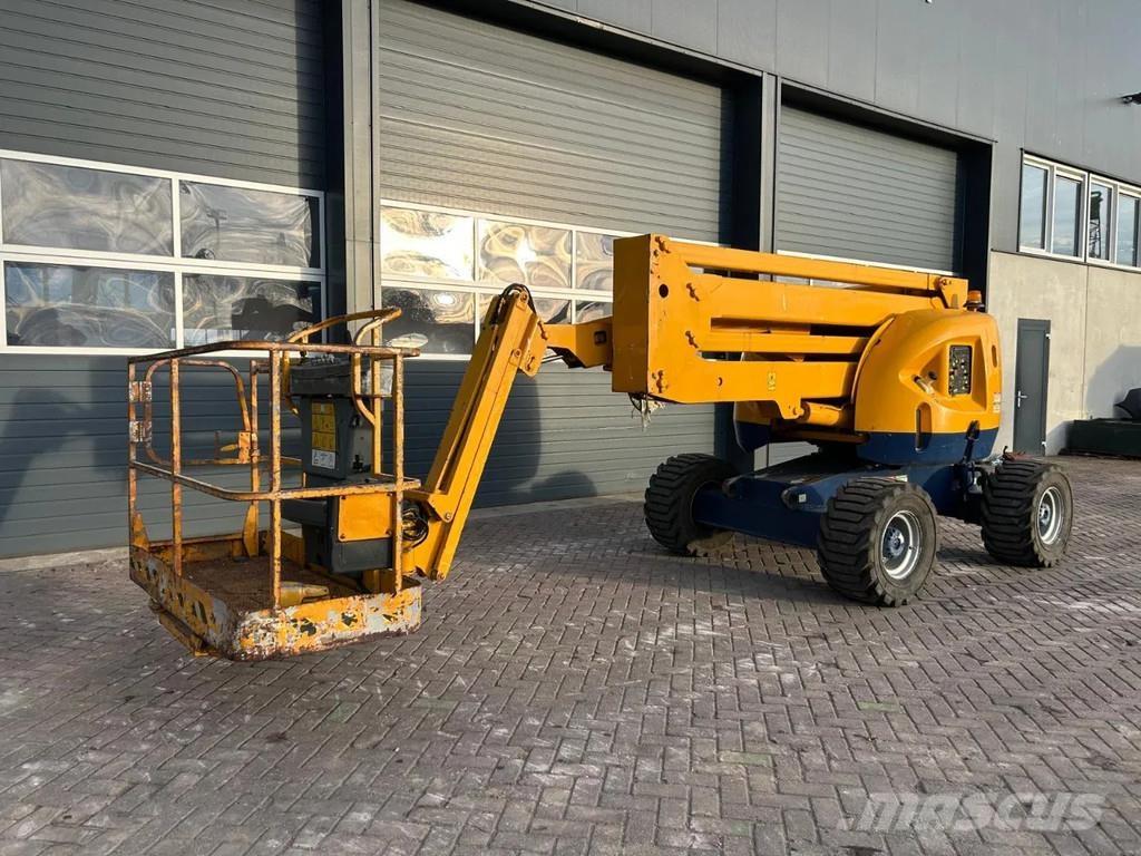 JLG 450AJ Bomliftar