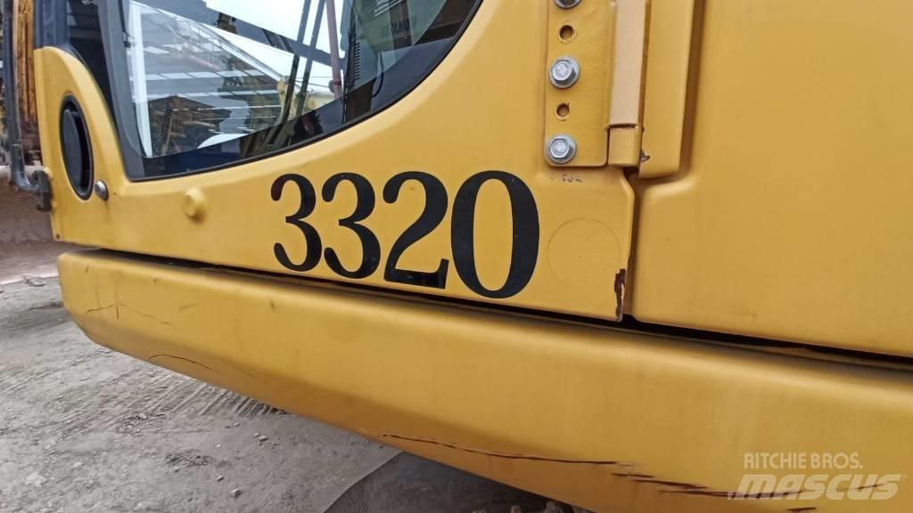 Komatsu PC240NLC-8 Bandgrävare