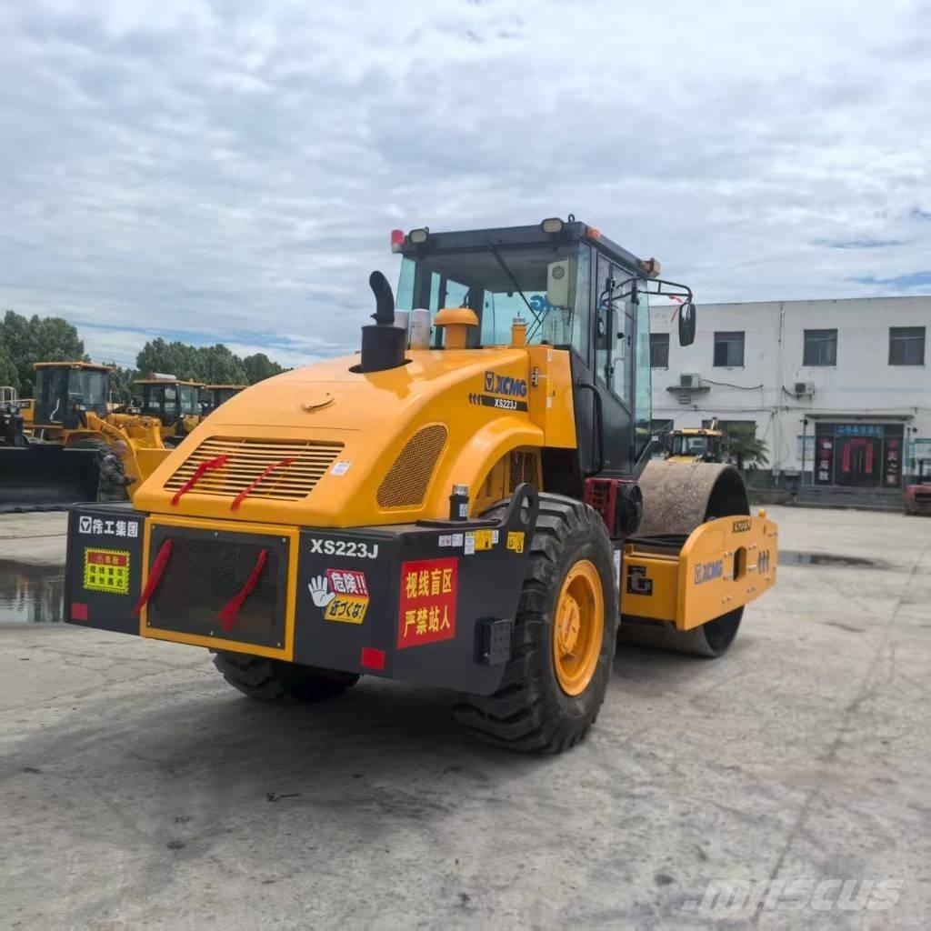 XCMG XS 223 J Envalsvältar