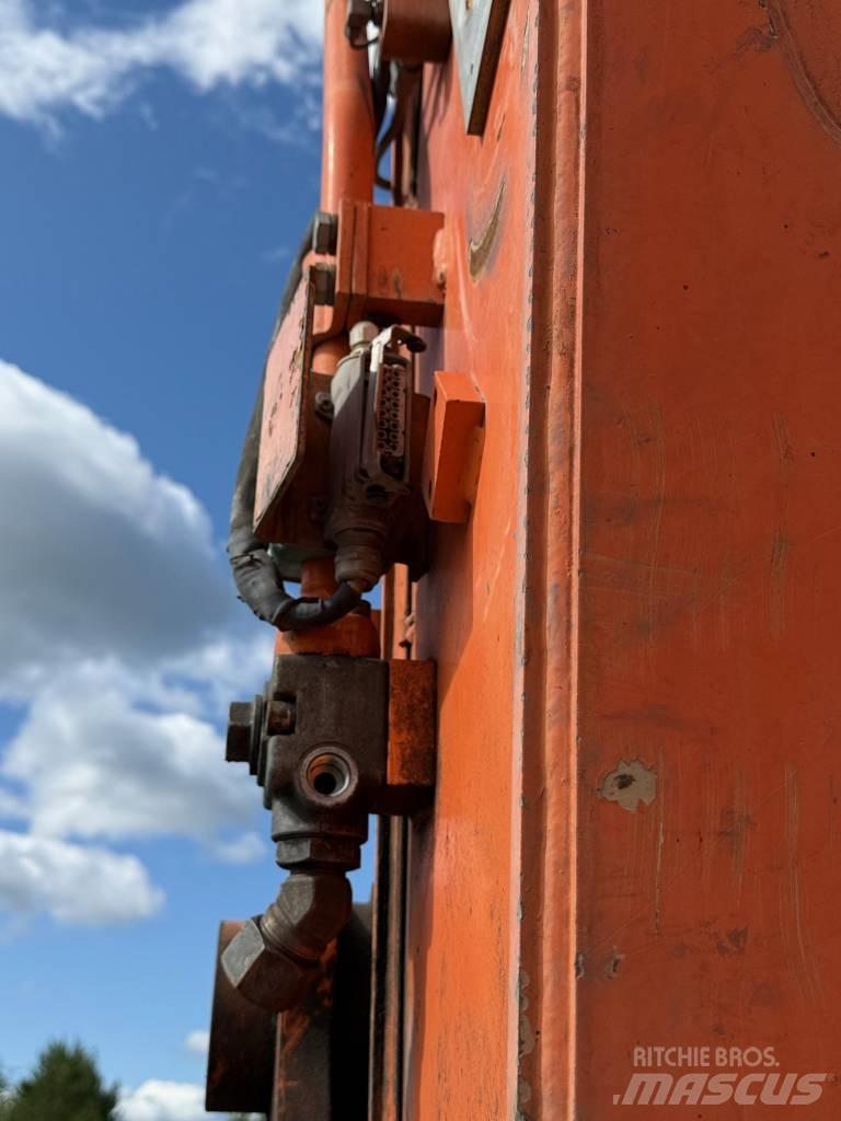 Doosan DX 235 LCR Bandgrävare