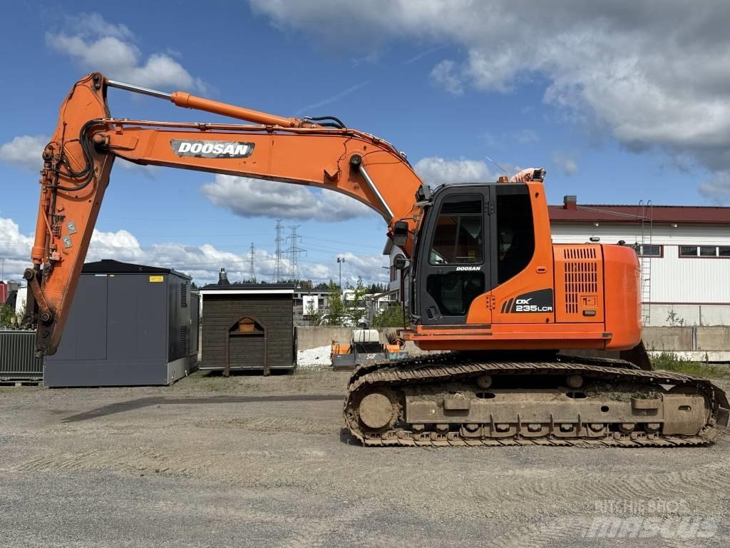 Doosan DX 235 LCR Bandgrävare