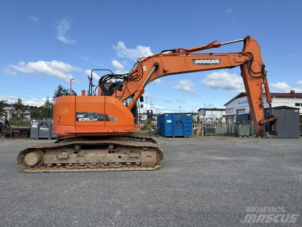 Doosan DX 235 LCR Bandgrävare