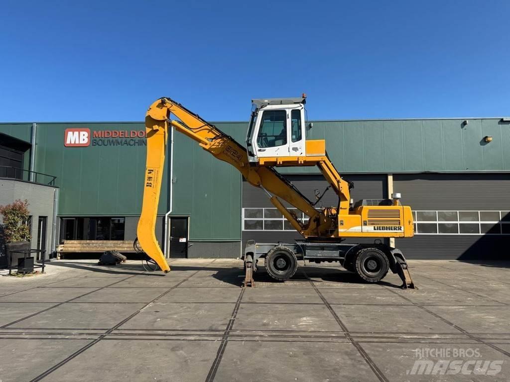 Liebherr A 924 B Avfalls / industri hantering