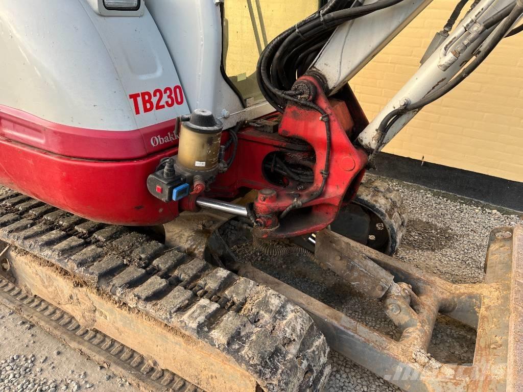 Takeuchi TB 320 Minigrävare < 7t